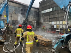 Pożar maszyny do recyklingu w Woli Łaskiej