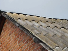 Rolnicy zyskali więcej czasu. Nowy termin na usunięcie azbestu z dachów