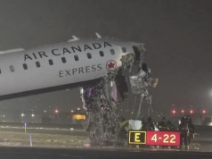 Zderzenie samolotu z wozem strażackim. Są ofiary