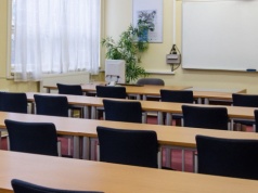 Technologia wyzwaniem w polskich szkołach. „Nie może nami zawładnąć”