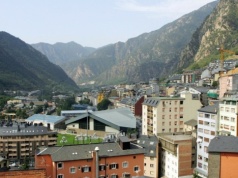 Andora to najwyżej położona stolica w Europie. Przyciąga miliony turystów