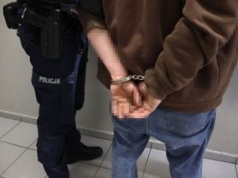 18-latek jechał bez uprawnień, bez OC i bez przeglądu, za to z promilami