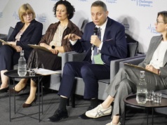 "Narobiliście bałaganu, to posprzątajcie". Pacjenci przeciwko limitom wprowadzanym tylnymi drzwiami