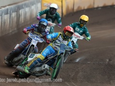 Żużel. Przeciwległa prosta: Od ukraińskiego desantu po tarnowską stypę (FELIETON)