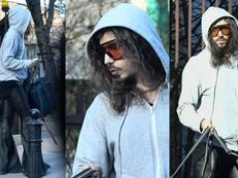 Michał Szpak w szerokich dzwonach, z wielkim plecakiem i jeszcze większym psem kręci się po mieście (ZDJĘCIA)