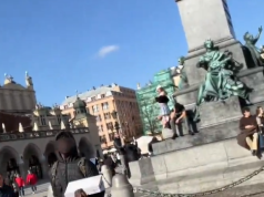 Błyskawiczna reakcja policji. Jest zatrzymanie po nagraniu z Rynku