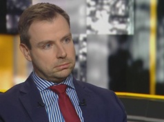 Tylu Polaków chce opuścić UE. Ekspert: Niepokoi coś innego