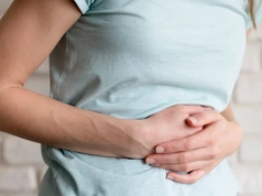 Coraz więcej młodych osób z ciężkimi chorobami jelit. Jest jeden główny winowajca