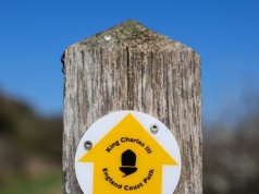 Najdłuższy szlak pieszy wybrzeżem Anglii otwarty. Liczy ponad 4300 km