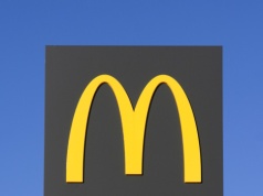 Gwiazda, która występowała z Lady Gagą, na chwilę opanowała McDonald's