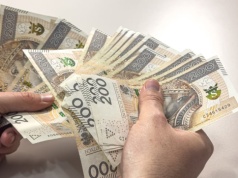 12 700 zł brutto i brak doświadczenia. Ta praca przyciąga wzrok, rekrutacja właśnie trwa