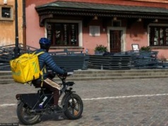 Ponad połowa Polaków dorabia