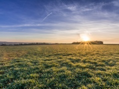 Wiosna na pół gwizdka. Słońce na start, potem wraca deszcz
