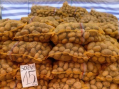 W Polsce magazyny pełne ziemniaków. Z Niemiec płyną kolejne tony