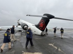 Cud na LaGuardii. Stewardesa przeżyła wyrzut z samolotu na 100 metrów