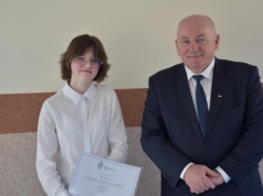 Kto z uczniów wie najwięcej o Senacie? – ZDJĘCIA