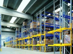 Regały paletowe w magazynie - jak zwiększyć pojemność bez rozbudowy hali?