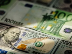 Złoty umocniony nadziejami na irańską deeskalację. Kurs euro w środku korytarza