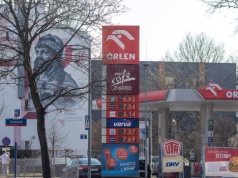 Orlen znów obniża hurtowe ceny paliw