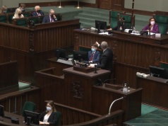 Jarosław Kaczyński traci na rzecz Grzegorza Brauna. Dlaczego tak się dzieje?