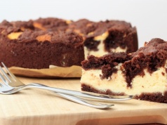 Wachowicz dzieli się przepisem swojej mamy. Trudno o lepszy sernik