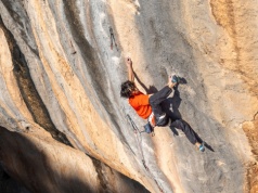 Piąte przejście „Sleeping Lion” 9b, w akcji Sachi Amma