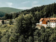 Sudecki relaks z widokiem na Góry Izerskie 🏔️ Le Mont Medical & SPA 🛁