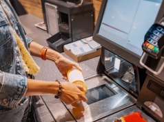 Wściekam się przez kasy samoobsługowe. A zaraz będzie znacznie gorzej