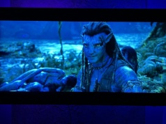 Najbardziej opłacalny telewizor na rynku? Samsung 77″ OLED w MEGA okazji!