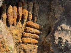 Blisko 30 niewybuchów na polu. Interwencja policji i saperów