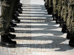 FSB: Rosjanie przejęli przesyłkę z Polski. 504 ładunki wybuchowe ukryte we wkładkach do butów