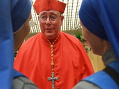 Kościół nie może „dalej istnieć” bez święceń kobiet… Tak sądzi kardynał, który niedawno gościł w Krakowie