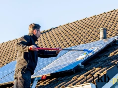 Po zimie fotowoltaika traci wydajność. Prosty zabieg szybko ją naprawia