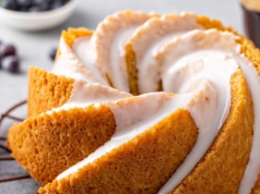 Puszysta i ultra delikatna babka wielkanocna. To dzięki 1 składnikowi