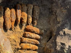 Niewybuchy na polu pod Chojnicami. Policja apeluje o ostrożność