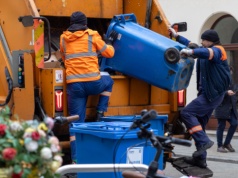 Kwoty idą w miliardy. Gminy płacą coraz więcej za odbiór odpadów, choć to rachunki mieszkańców