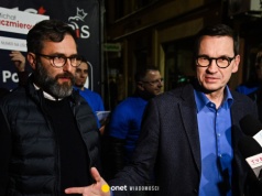 Onet ujawnia. Łącznik z kancelarii premiera Morawieckiego i kontrakty na setki milionów