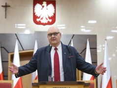 Ewa Szadkowska: Trybunalska ciuciubabka