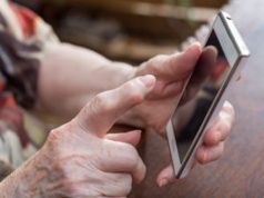 Zadzwonił o 3 w nocy. Chciał ją oszukać "na wnuczka" i okraść