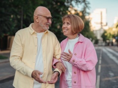 Polacy żyją dłużej niż rok temu. GUS opublikował nową tablicę średniego dalszego trwania życia 2026