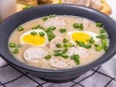 Jakie przyprawy do żurku? Bez nich nawet nie zaczynaj gotować wielkanocnej zupy