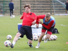 Piłkarze Korony już trenują. Dobre humory dopisywały