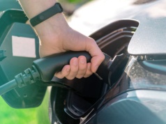 30 tys. samochodów elektrycznych pod lupą. Tak naprawdę zużywają się baterie