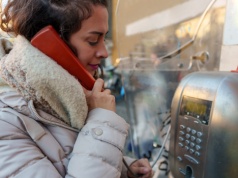 Telefony stacjonarne w UK przestaną działać. Sprawdź, co musisz zrobić, żeby nie stracić łączności