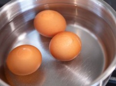 Błąd przy gotowaniu jajek. Stracą wszystko, co najlepsze