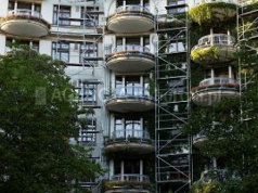 Drugie podejście rządu do flipperów. Zmiana prawa uderzy w rodziny i migrujących za pracą