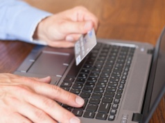 Na tej usłudze tracisz nawet 200 zł rocznie. Zamkniesz ją w kilka minut