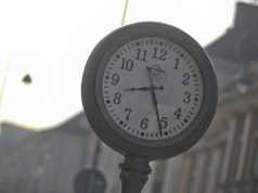 Zmiana czasu chwilowo pogarsza sen i koncentrację