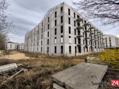 Od czterech lat czekają na swoje mieszkania. Oszukani mobilizują się, by ukończyć inwestycję