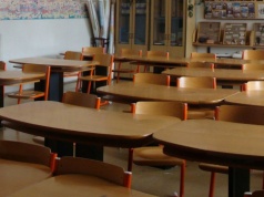 Zakaz telefonów w polskich szkołach. Nowelizacja w konsultacjach